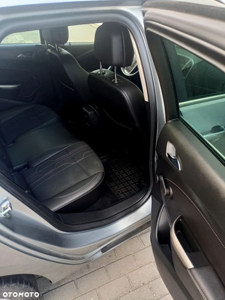 Opel Astra 1.4 T Cosmo - 14