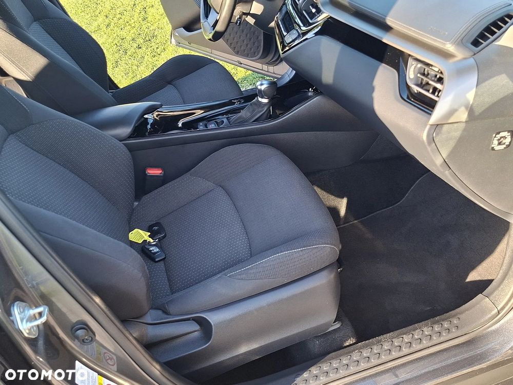 Toyota C-HR - 17