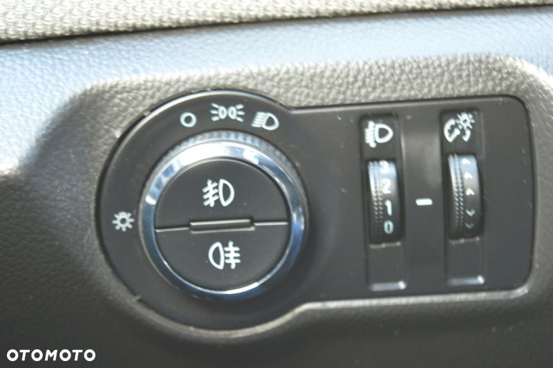 Chevrolet Cruze - 21