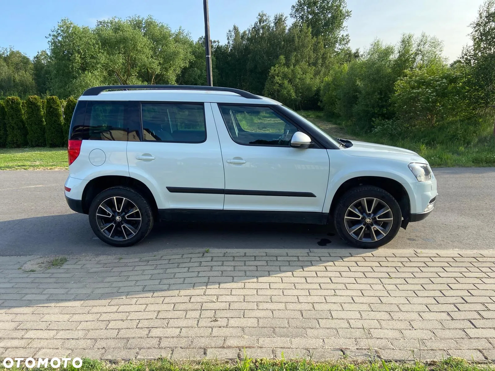 Skoda Yeti 2.0 TDI SCR 4x2 Active - 3