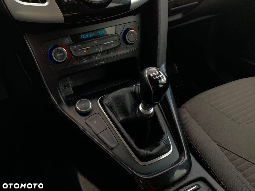 Ford Focus 1.0 EcoBoost Trend Edition - 24