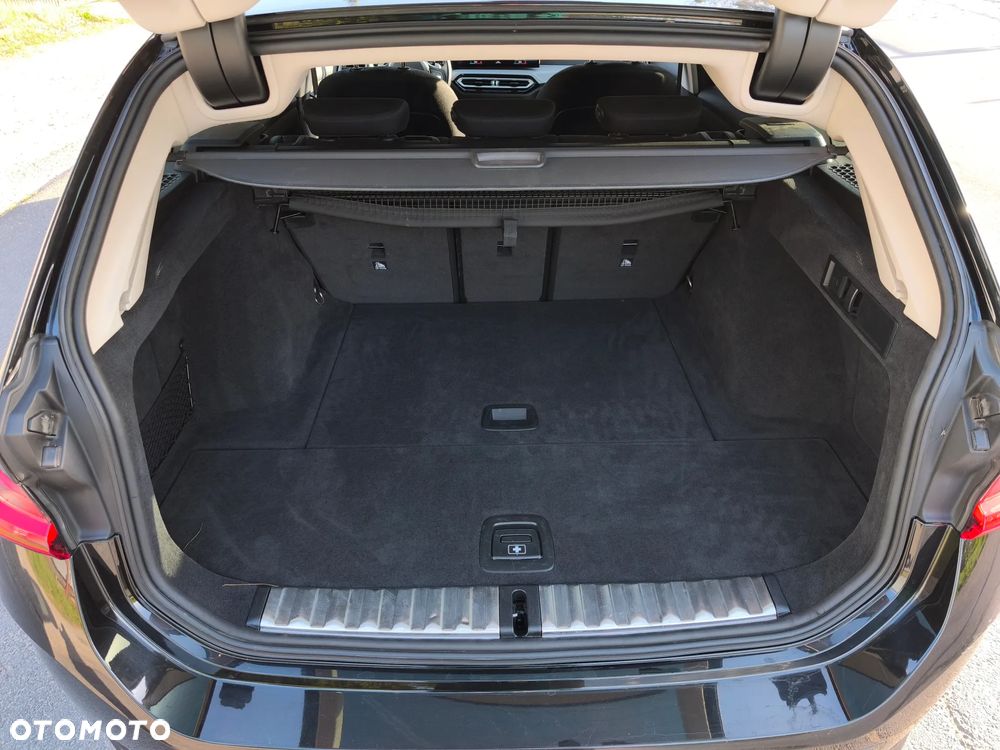 BMW Seria 3 318i Advantage - 17