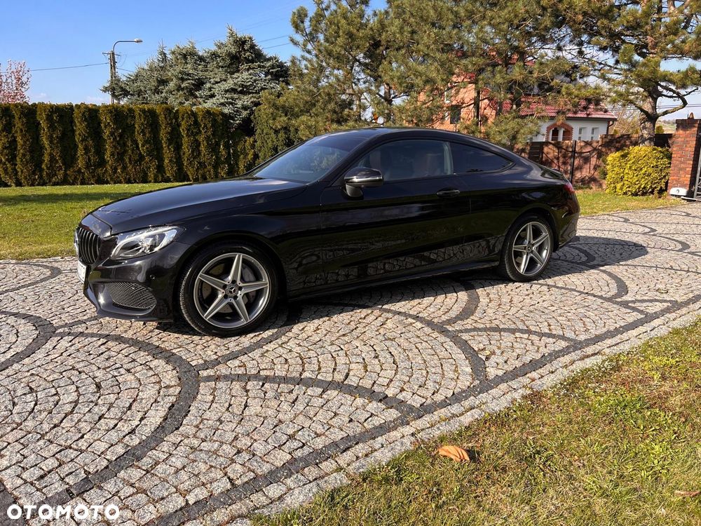 Mercedes-Benz Klasa C 300 9G-TRONIC AMG Line - 5