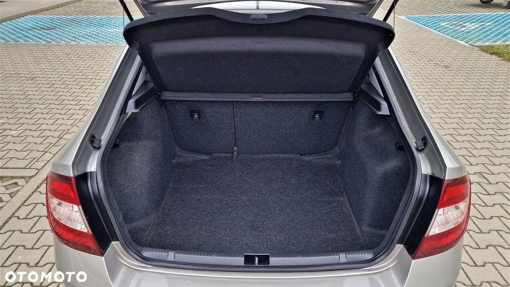 Skoda RAPID Spb 1.0 TSI Style - 14