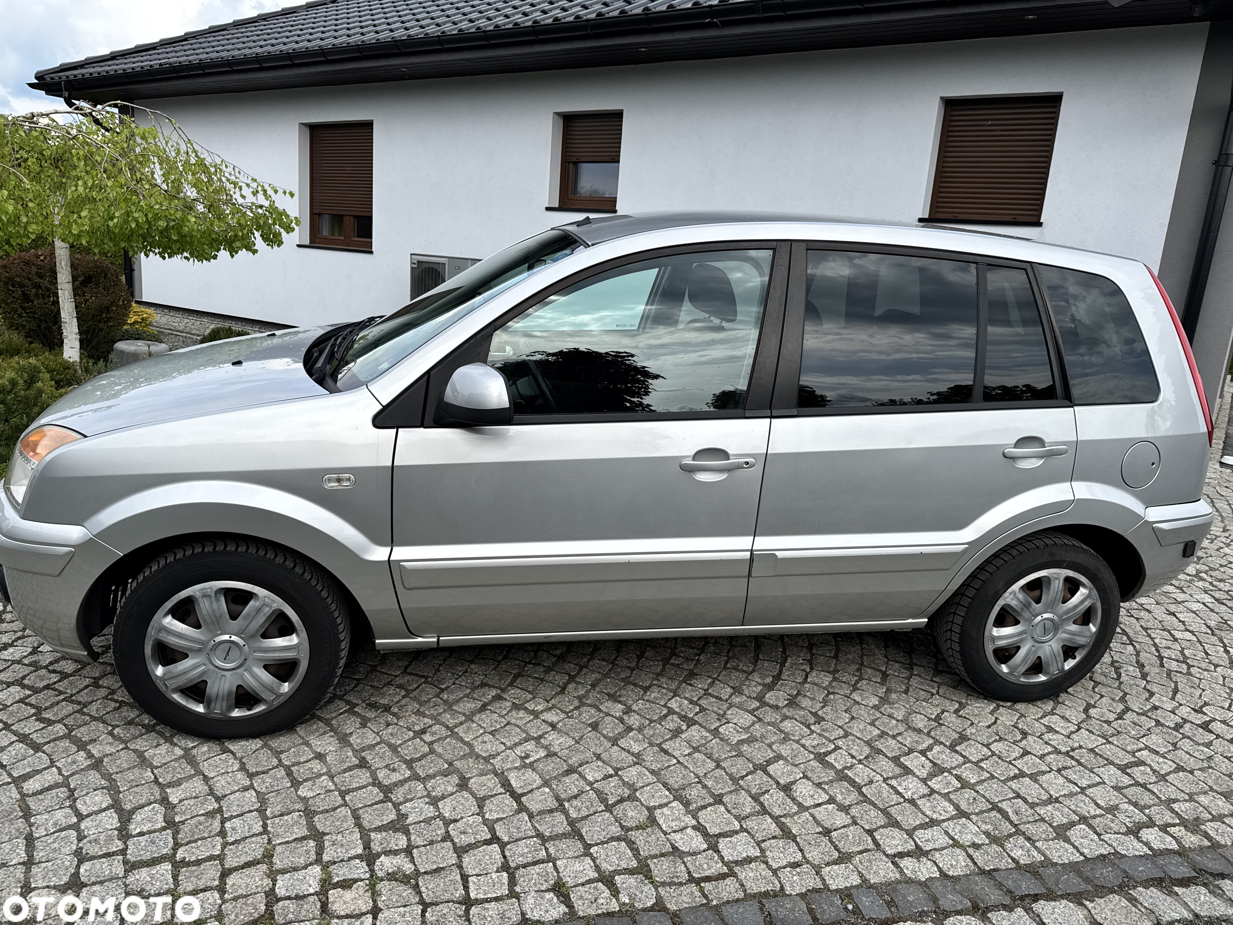Ford Fusion - 11