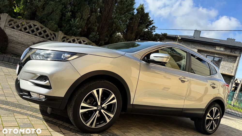 Nissan Qashqai 1.3 DIG-T SHIRO - 7