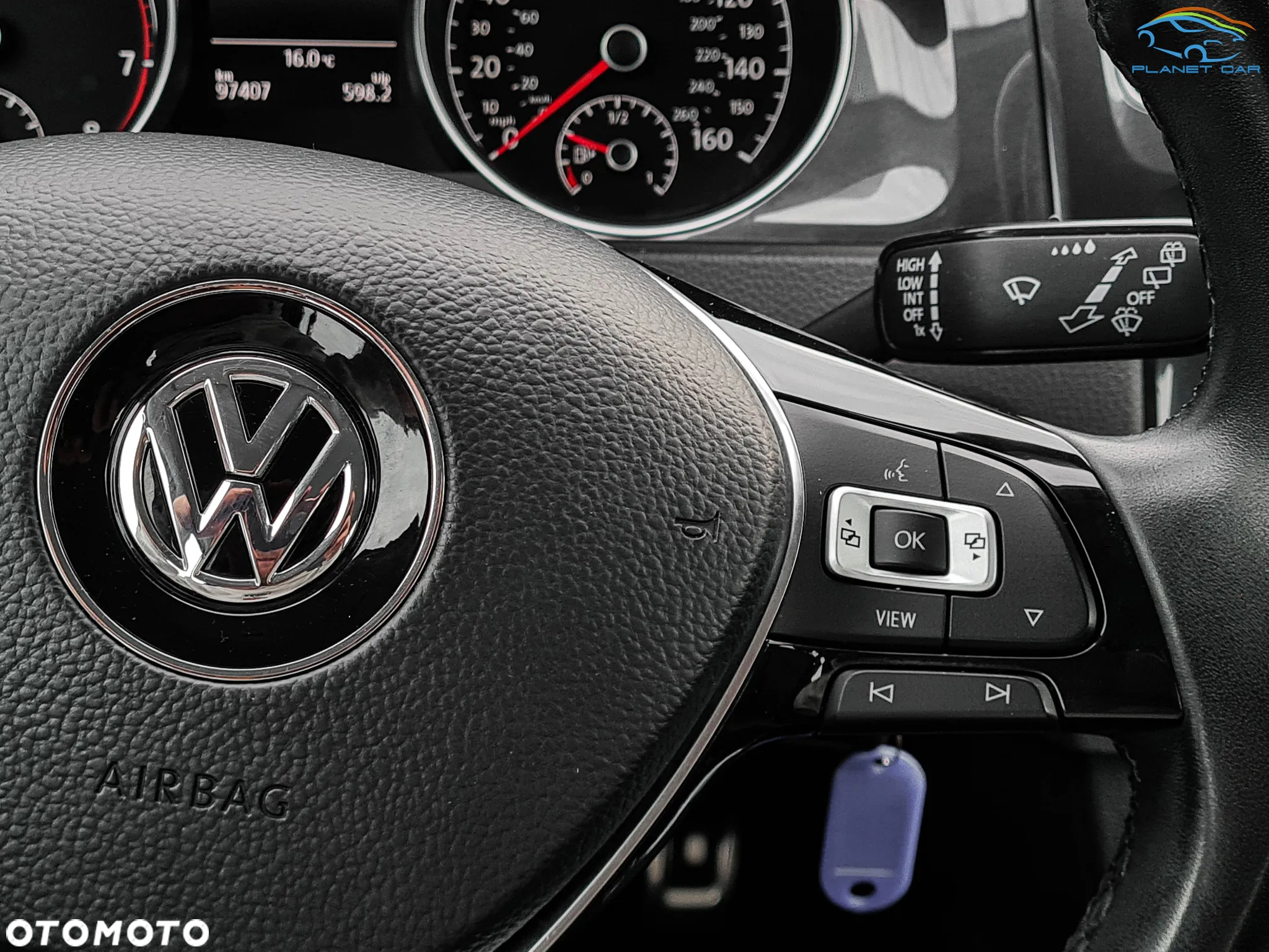 Volkswagen Golf - 27
