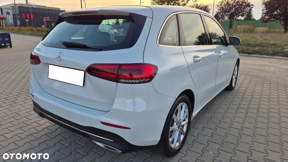 Mercedes-Benz Klasa B 180 Style 7G-DCT - 4
