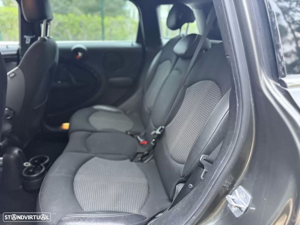 MINI Countryman Cooper Auto - 13