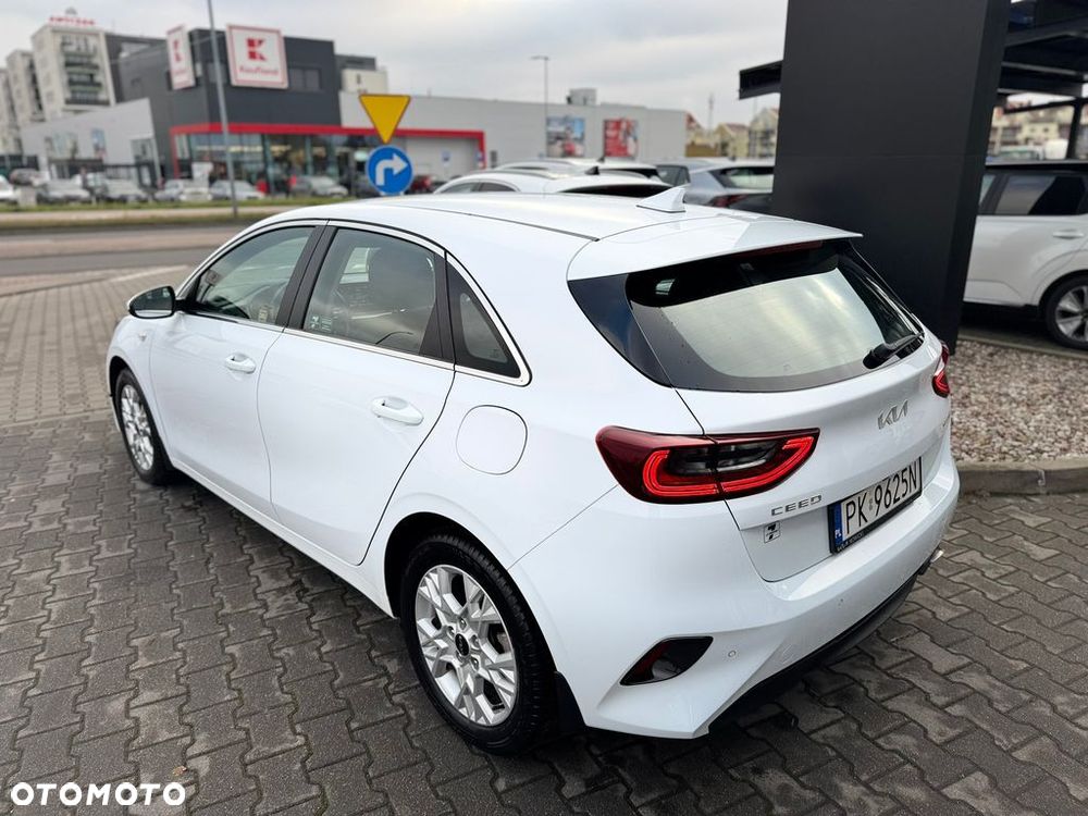 Kia Ceed 1.5 T-GDI M - 3