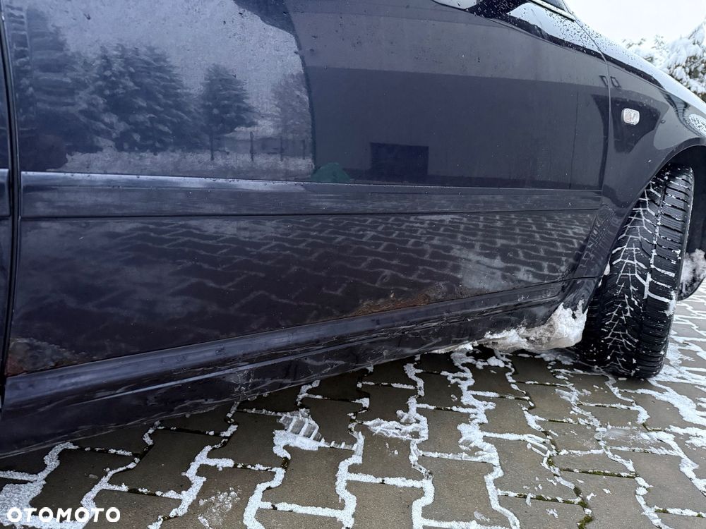 Audi A6 Avant 2.4 - 6