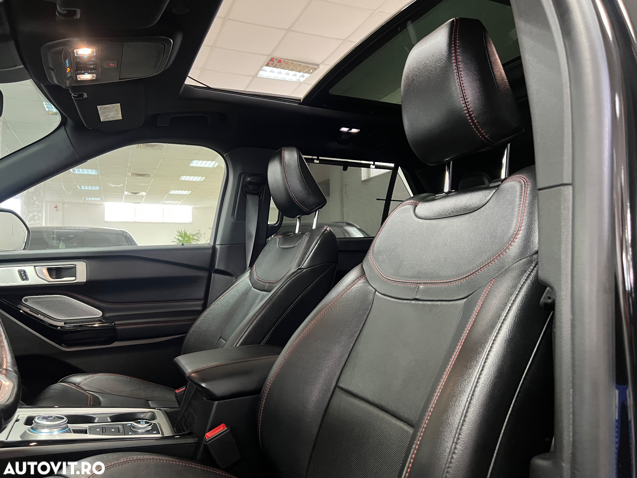 Ford Explorer 3.0 PHEV ST-Line - 29