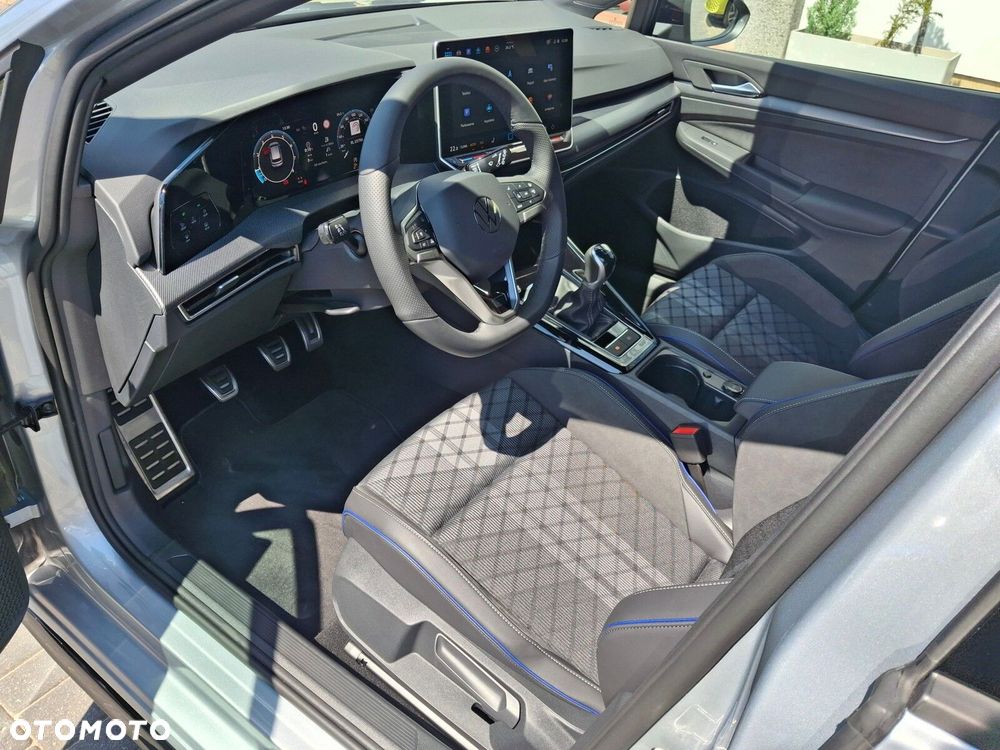 Volkswagen Golf 1.5 TSI R-Line Plus - 12