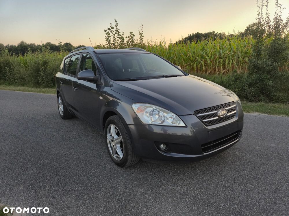 Kia Ceed - 20