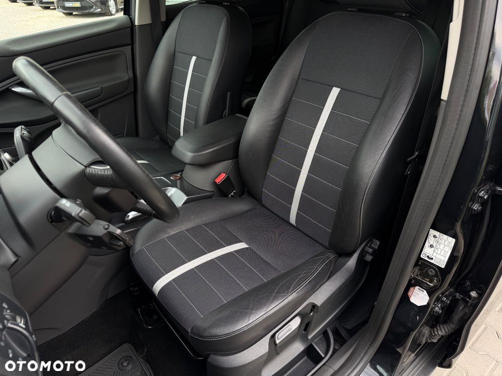 Ford Kuga 2.0 TDCi 4x4 Titanium - 13