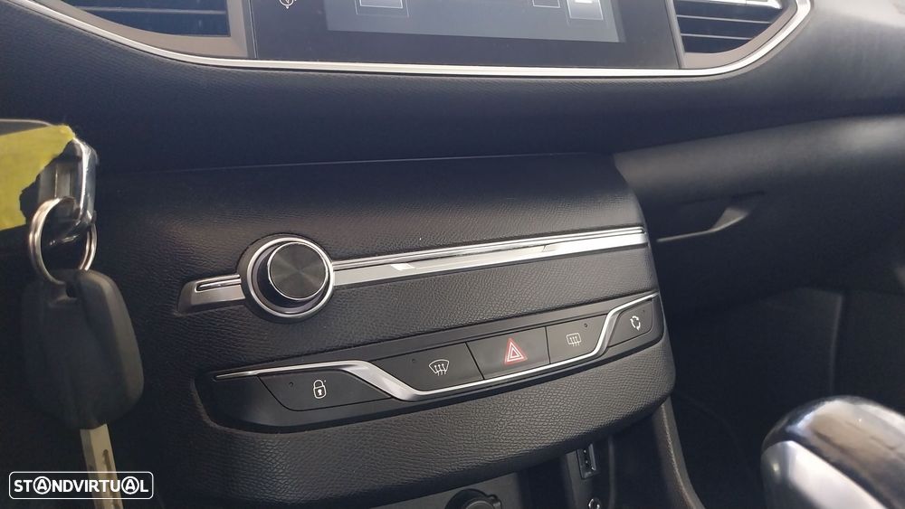 Peugeot 308 1.6 BlueHDi Active - 9