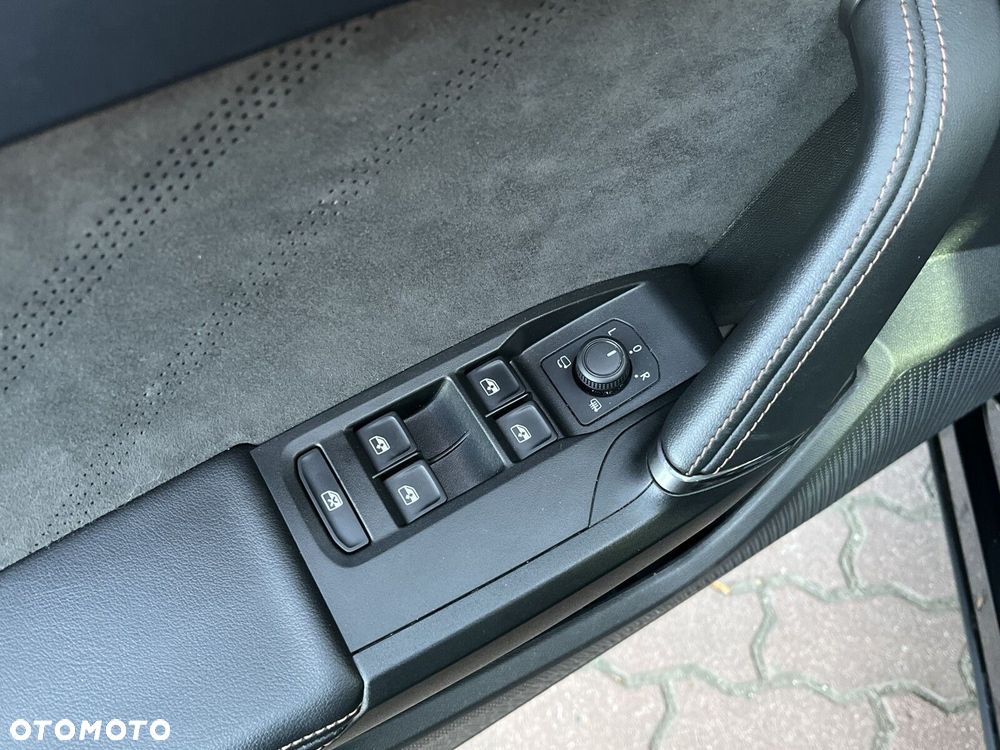 Cupra Formentor 1.5 eTSI mHEV DSG - 37