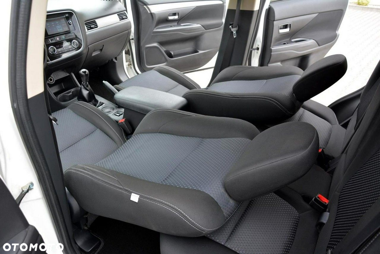 Mitsubishi Outlander 2.0 2WD Edition 100 - 22