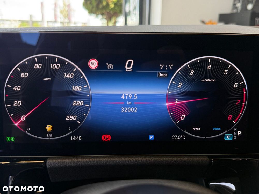 Mercedes-Benz GLA - 29