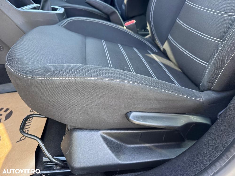 Dacia Logan TCe 90 Essential - 17