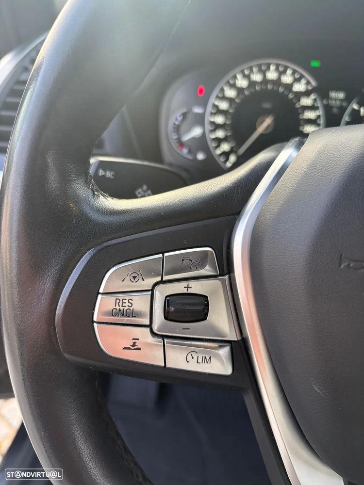 BMW X3 20 d xDrive Line Luxury - 6