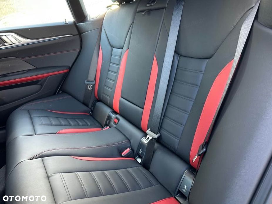 BMW Seria 4 M440i xDrive mHEV - 8