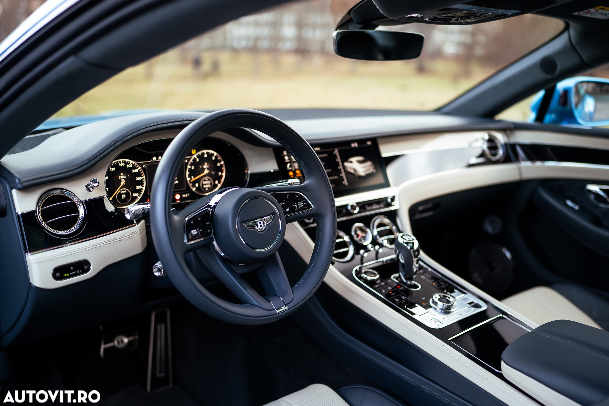 Bentley Continental New GT V8 Azure - 16