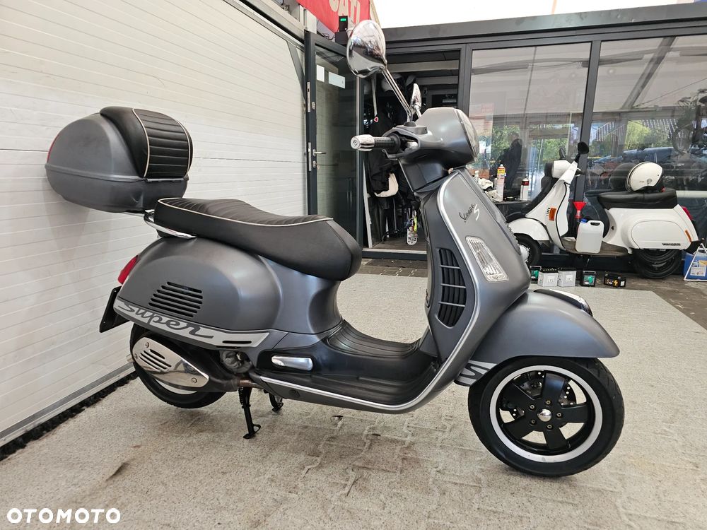 Piaggio Vespa - 15