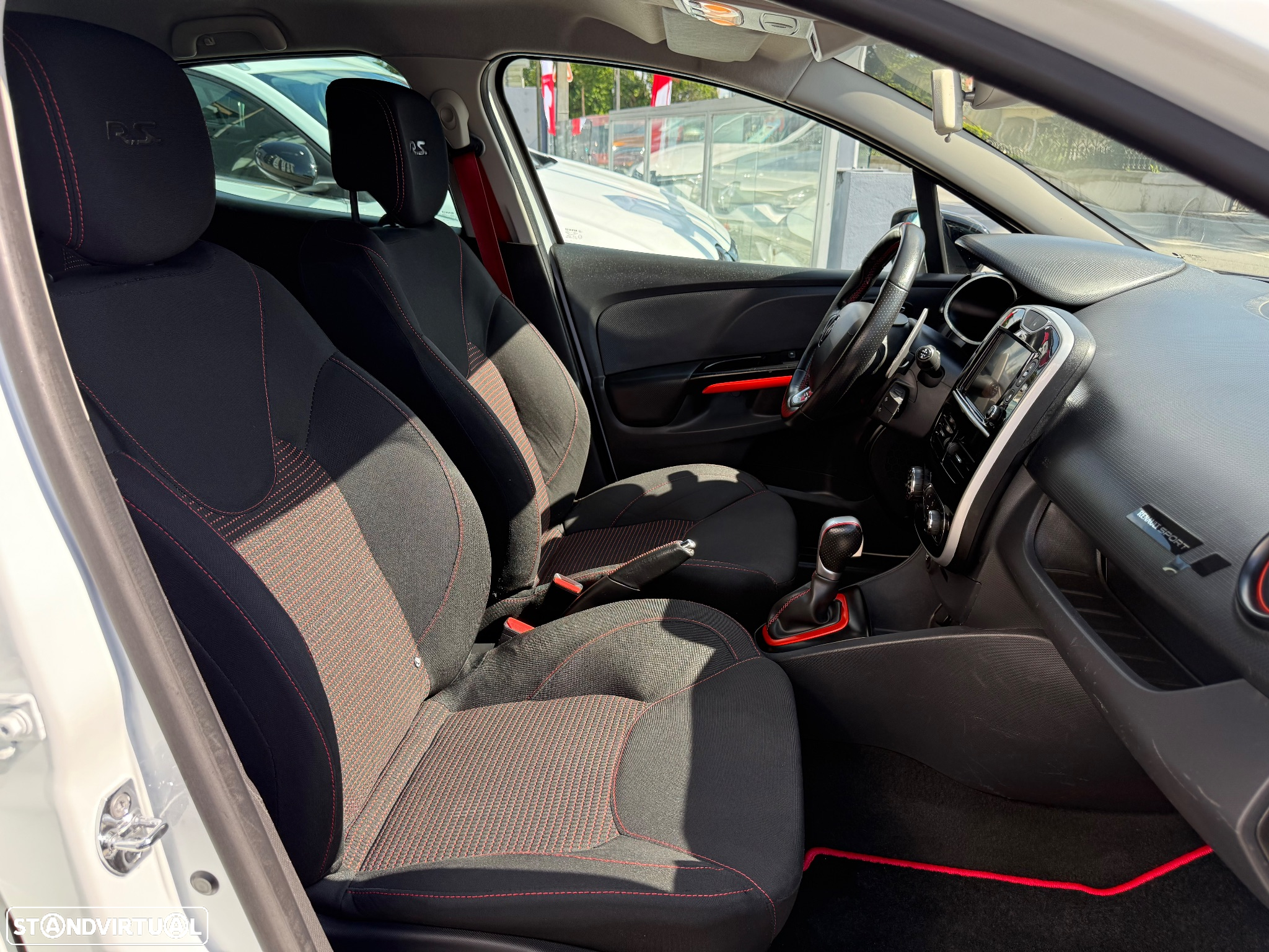 Renault Clio TCe 200 EDC Sport R.S. - 46