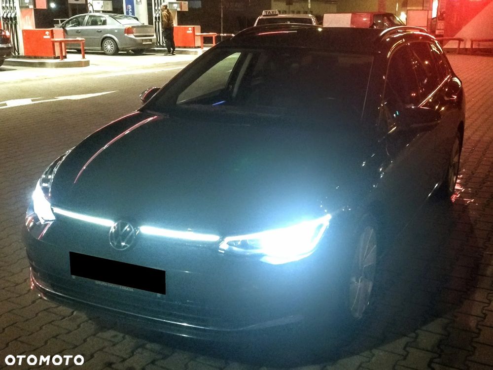 Volkswagen Golf 1.5 eTSI EVO Style DSG - 22