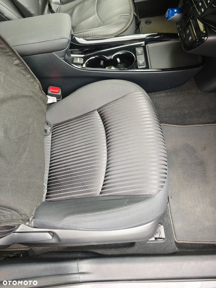 Toyota Prius 1.8 Hybrid Executive - 17