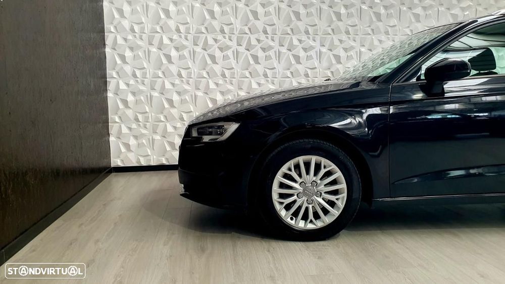 Audi A3 Sportback 1.6 TDI Design — fotografia 11