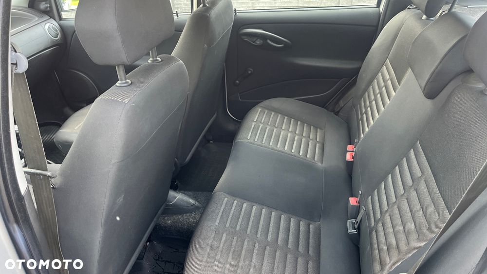 Fiat Punto 1.2 8V - 6