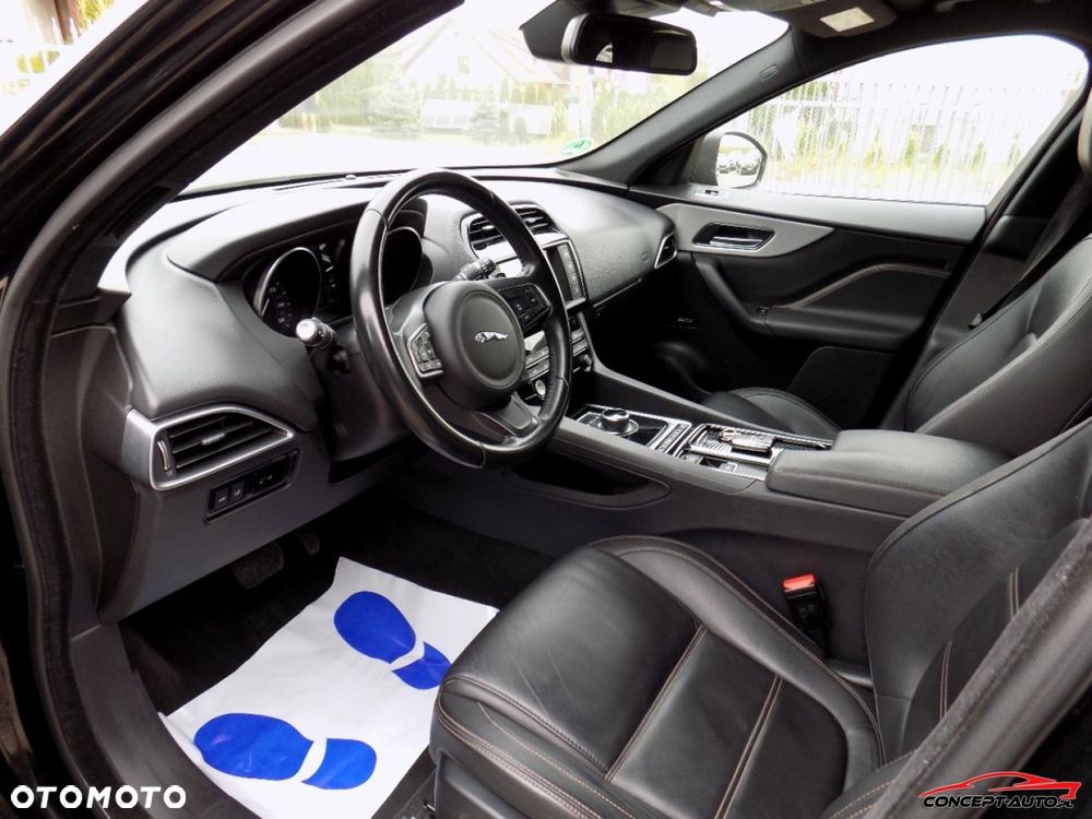 Jaguar F-Pace - 18