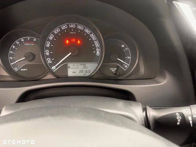 Toyota Auris - 5