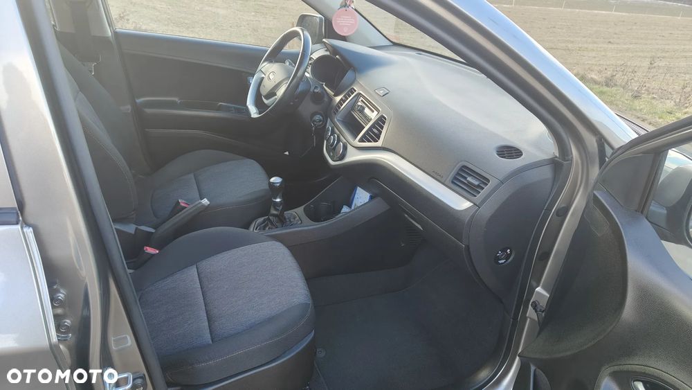 Kia Picanto 1.0 Dream Team Edition - 16