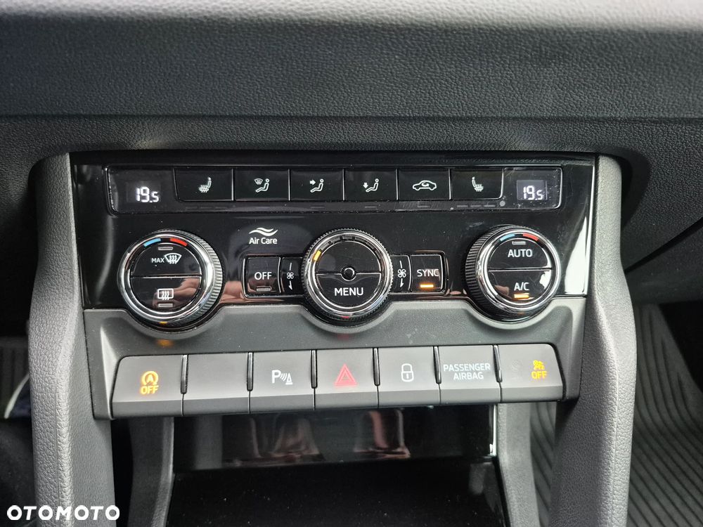 Skoda Karoq 2.0 TDI SCR 4x4 Style DSG - 14