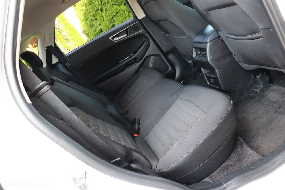 Ford Edge 2.0 TDCi 4x4 Trend - 9