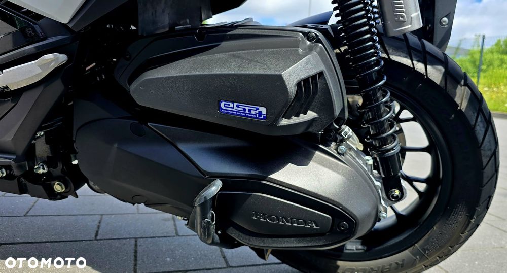Honda ADV350 - 11
