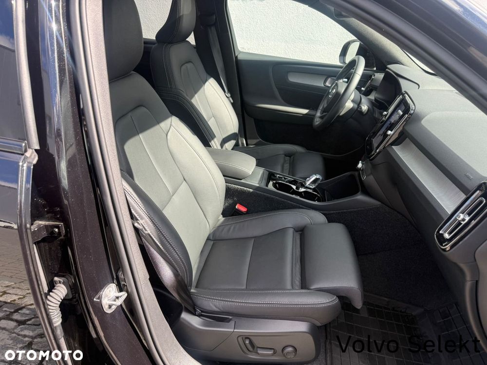 Volvo XC 40 - 30