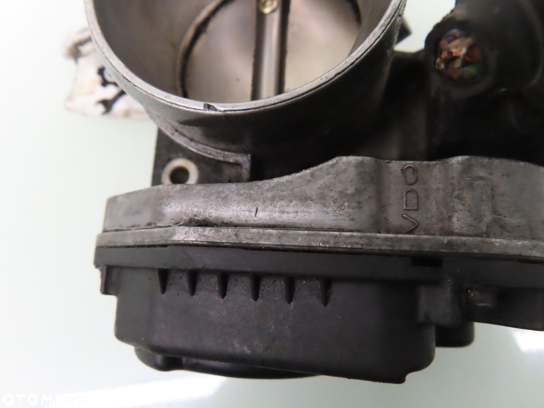 PRZEPUSTNICA AUDI A4 B5 1.8 058133063M - 3