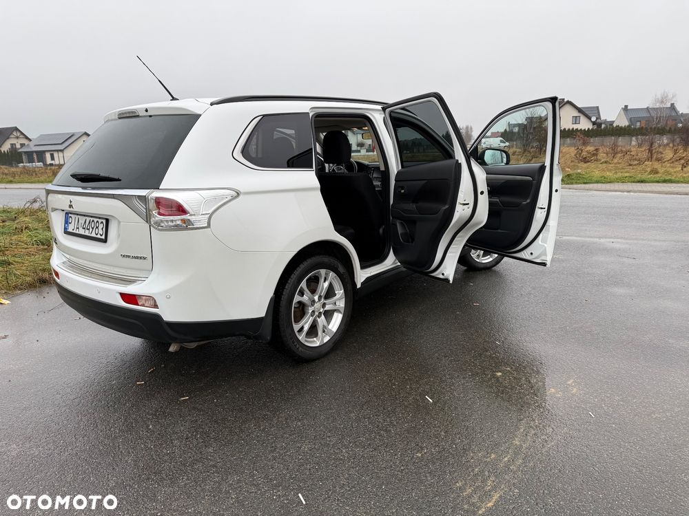 Mitsubishi Outlander 2.0 2WD - 4