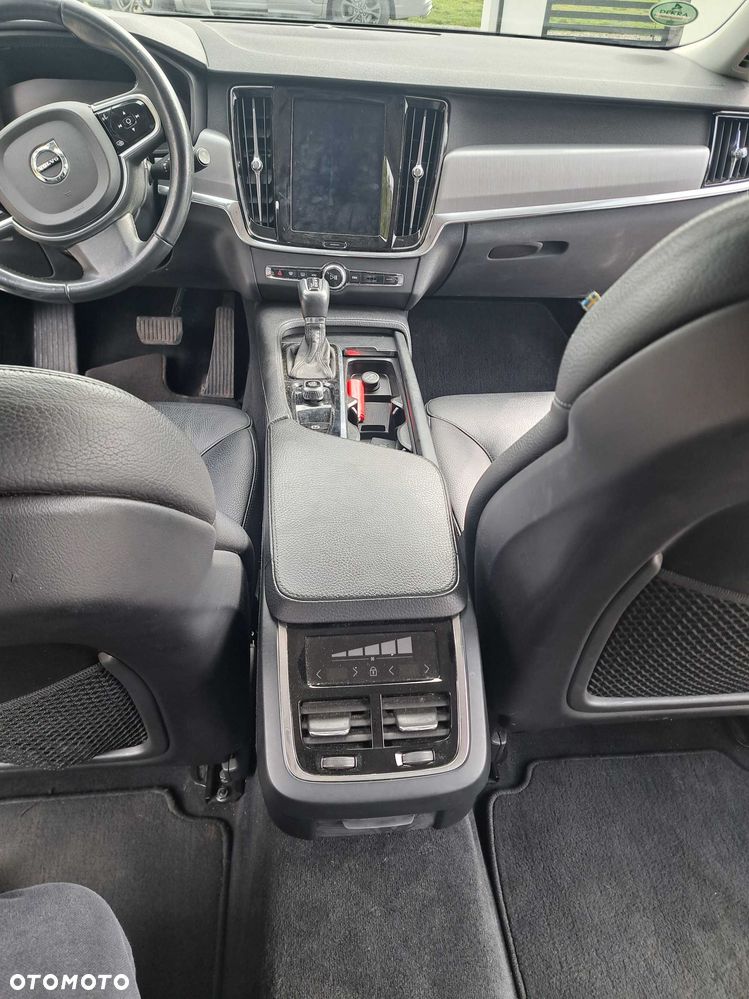 Volvo V90 - 8