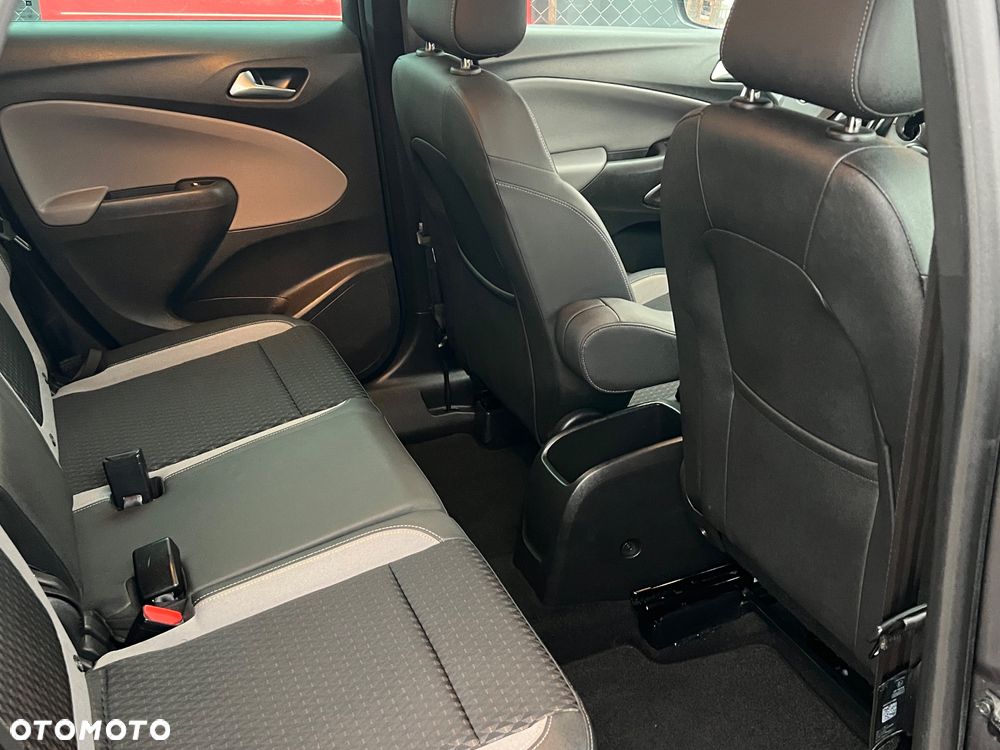 Opel Crossland X - 11