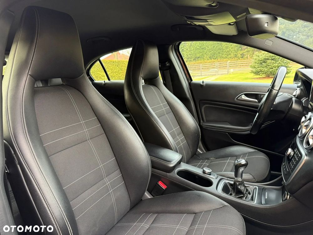 Mercedes-Benz Klasa A 180 d Activity Edition - 13