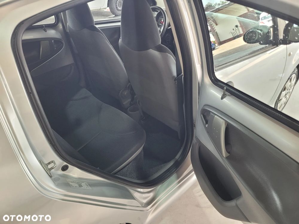 Toyota Aygo 1.0 VVT-i Sol - 10