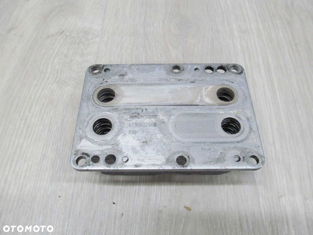 OPEL VIVARO TRAFIC 01-14 2.0 DCI CHLODNICZKA OLEJU 6790972560 - 3