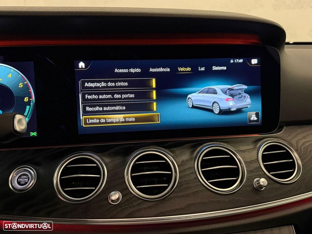 Mercedes-Benz E 300 de Avantgarde 4Matic - 32