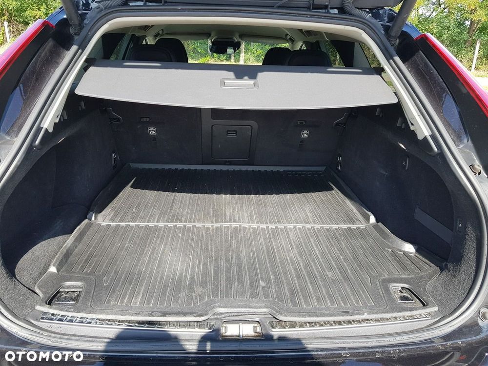 Volvo V90 D4 Momentum - 14