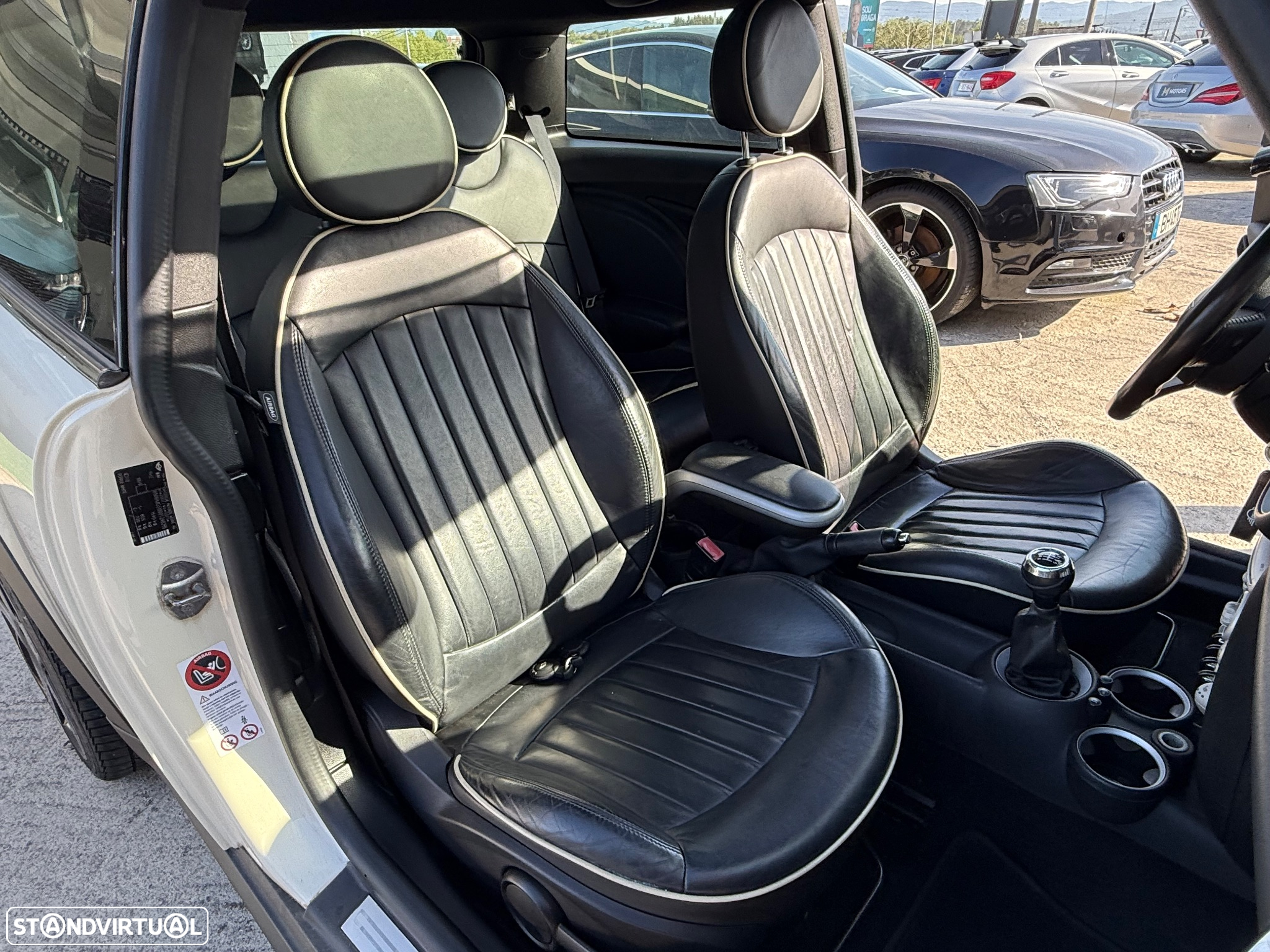 MINI 3 Portas Cooper D - 9